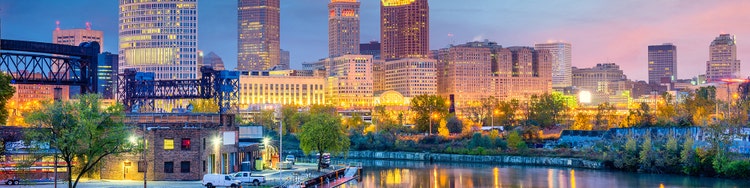 cleveland-ohio-usa-skyline
